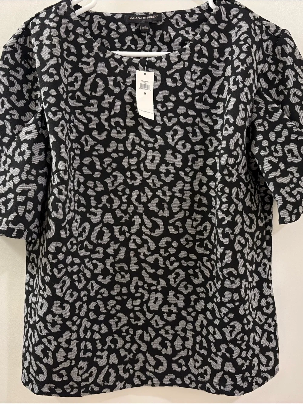 Banana Republic Black & Gray Leopard Print Puff Sleeve Top